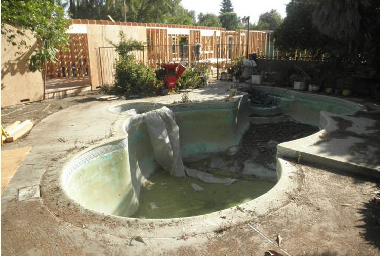 pool remodel before