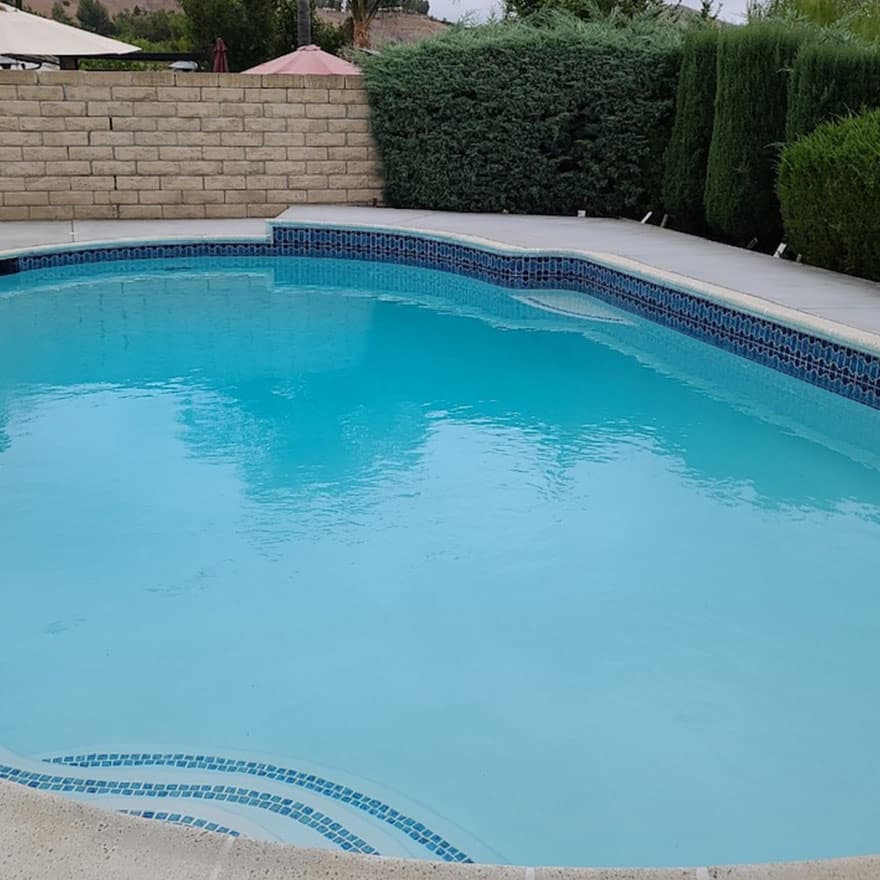 pool maintenance service